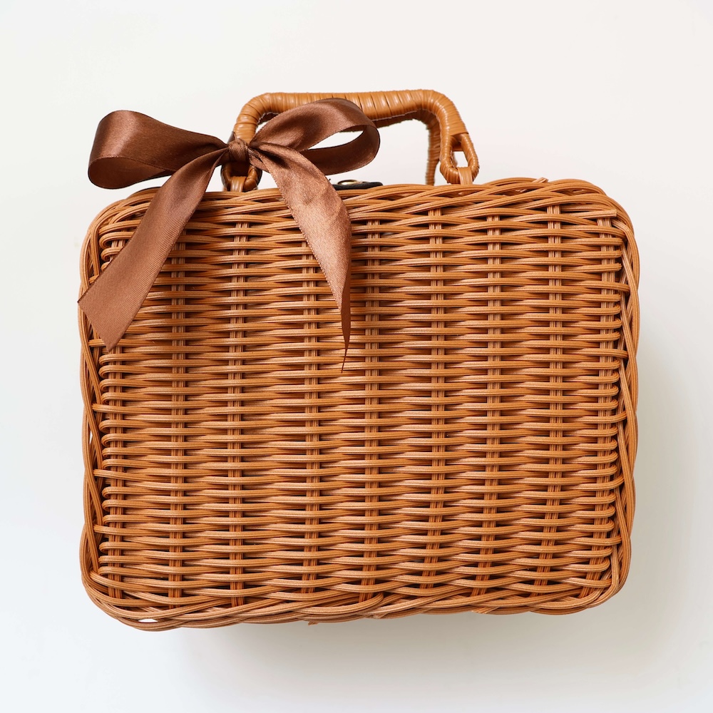 Woven Suit Case M With Ribbon | Build A Box - MY BOXFUL